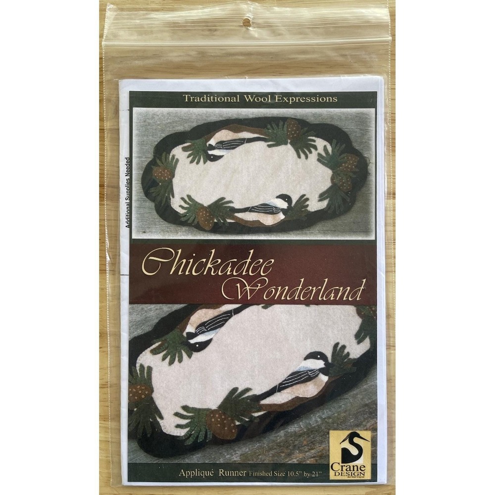 Crane Designs CHICKADEE WONDERLAND 10.5"x21" Wool Appliqué Table Runner Pattern